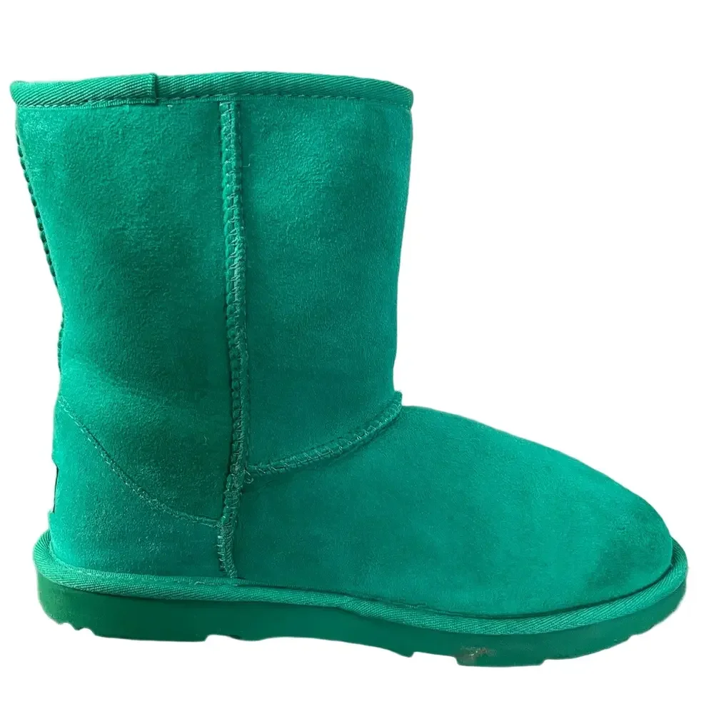 UGG classic short